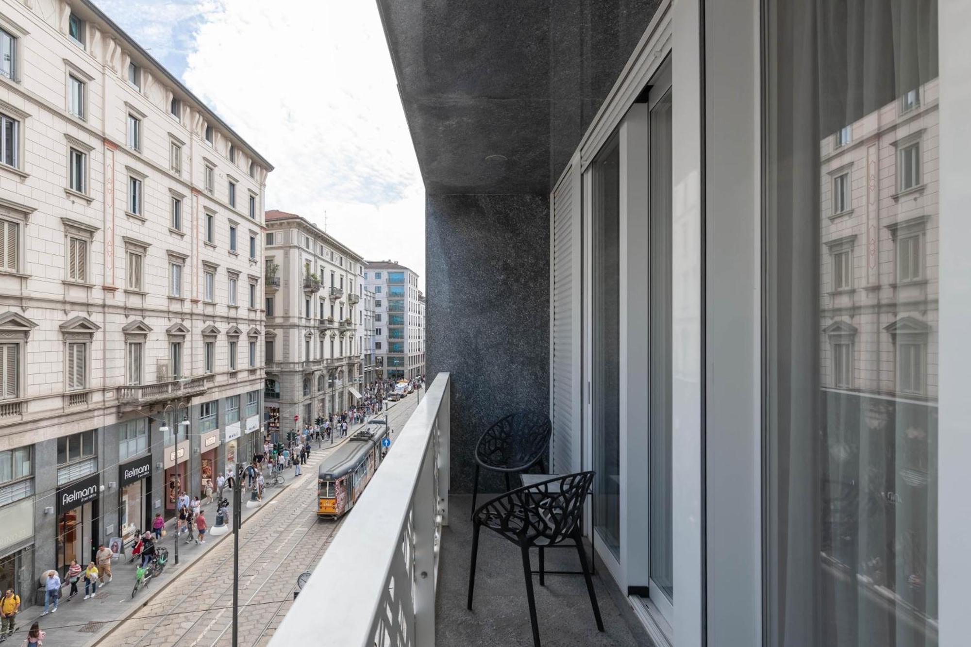 Heart Milan Apartments San Sepolcro Duomo Exterior photo